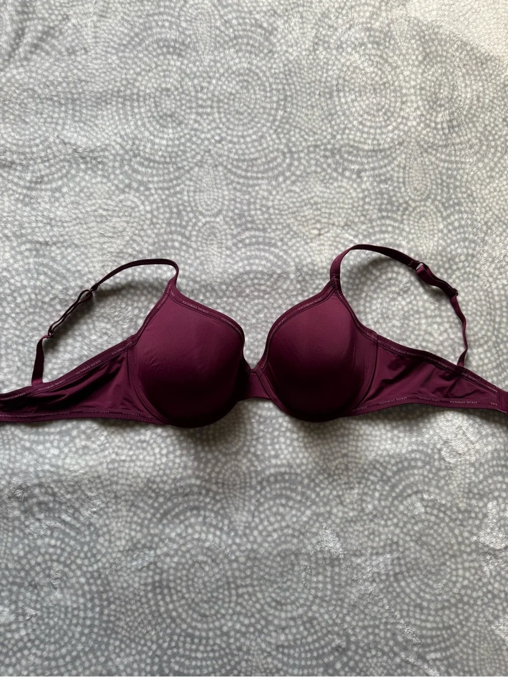 Victoria's Secret Smooth T-Shirt Bra in Berry Plum